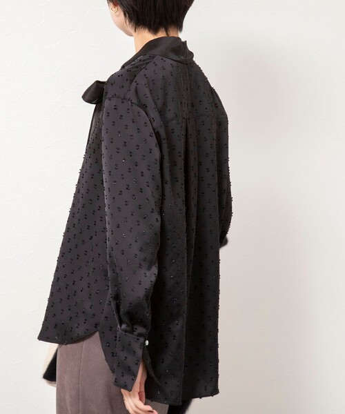 NOLLEY’S Sophi(ノーリーズソフィ)の「ウォッシャブルサテンドビーボウタイブラウス(シャツ/ブラウス・レディース・オフホワイト/ブラック・38)」の9枚目の写真