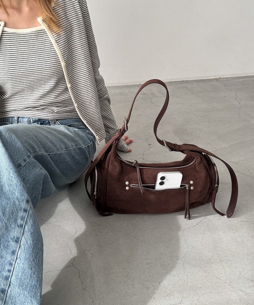 CANAL JEAN(キャナルジーン)の「diggity スエードポケットバッグ(ショルダーバッグ・レディース・キャメル/ブラウン・ONE SIZE)」の10枚目の写真
