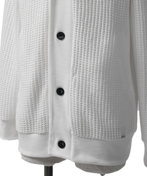 SOMEDIFF（サムディフ）の「【SOEMDIFF】ワッフルショールカラーカーディガン メンズ ショール襟 ホワイト ネイビー ブラック 春服 冬服（カーディガン/ボレロ・メンズ・ホワイト×ネイビー/ホワイト/ブラック・M/L/XL）」の17枚目の写真