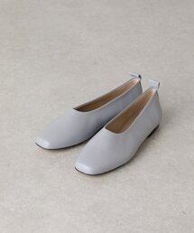 春#BEARDSLEY#セレモニーフラットパンプスイタリア製本革定価24,000 BEARDSLEY - ベーシック～トレンドまで！ビアズリーからおすすめの