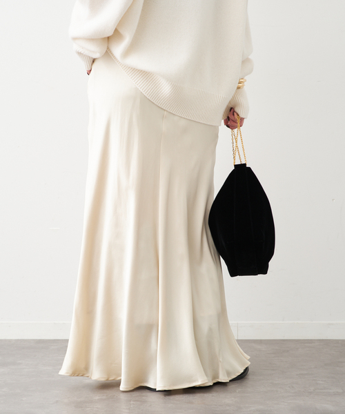 Deuxieme Classe（ドゥーズィエムクラス）の「シルクサテンスカート（スカート・レディース・ブラック/アイボリー・FREE）」の16枚目の写真