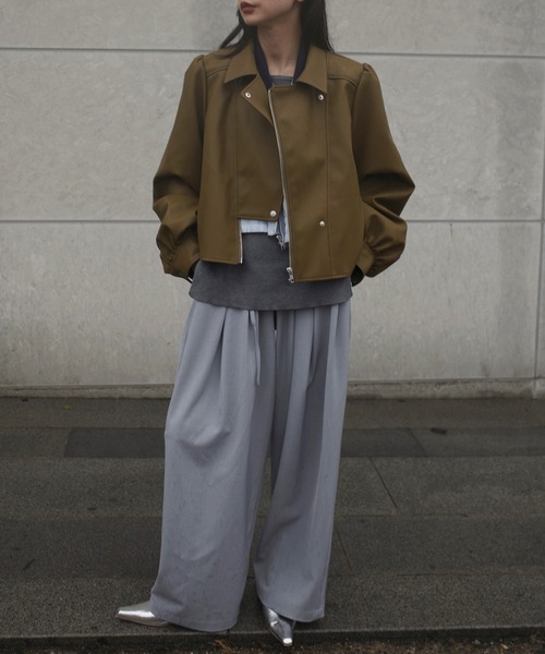 Ameri（アメリ）の「LADY GATHER RIDERS JACKET（ライダースジャケット・レディース・アイボリー/ブラック/カーキ・SMALL/MEDIUM）」の5枚目の写真