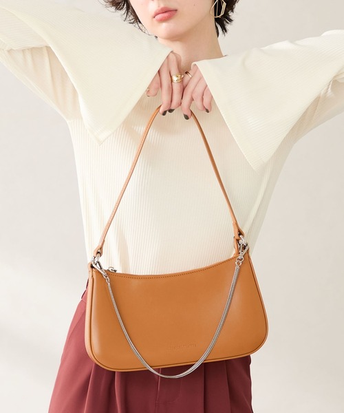 MISCH MASCH(ミッシュマッシュ)の「ハーフムーン ハンドバッグ(ハンドバッグ・レディース・ブラック/ブルー/キャメル・フリ-)」の3枚目の写真