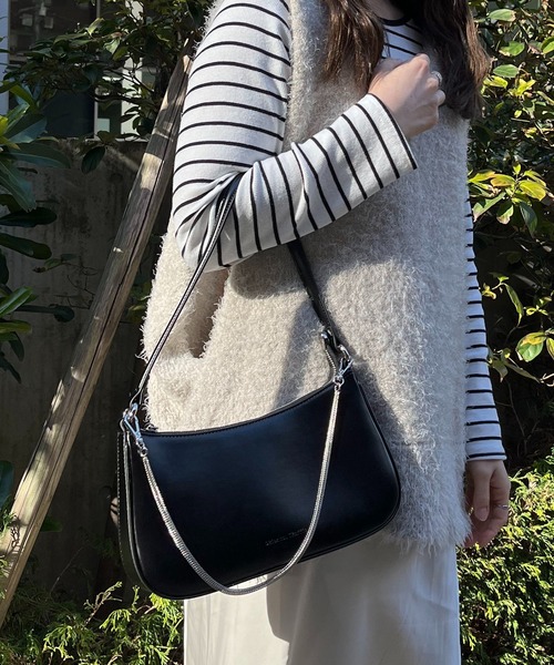 MISCH MASCH(ミッシュマッシュ)の「ハーフムーン ハンドバッグ(ハンドバッグ・レディース・ブラック/ブルー/キャメル・フリ-)」の6枚目の写真