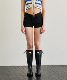 ARI（アリ）の「PEPPY MICRO DENIM SHORTS / BLACK（デニムパンツ）」