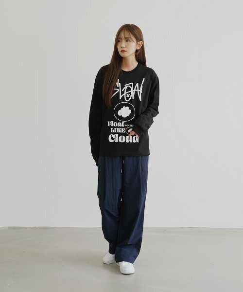 SLOW RECORD HOUSE（スローレコードハウス）の「ナイロンワンタックパンツ_ネイビー（その他パンツ・レディース・その他・SMALL/MEDIUM/LARGE）」の2枚目の写真
