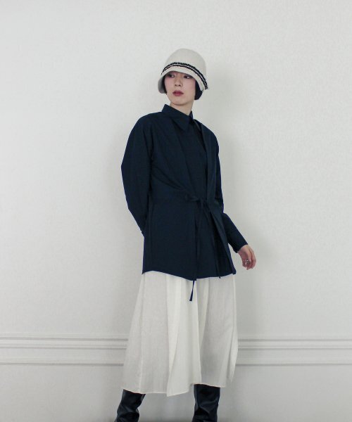 RUBATI（ルバティ）の「Double Layered Shirt (NAVY)（シャツ/ブラウス・レディース・その他・FREE）」の2枚目の写真