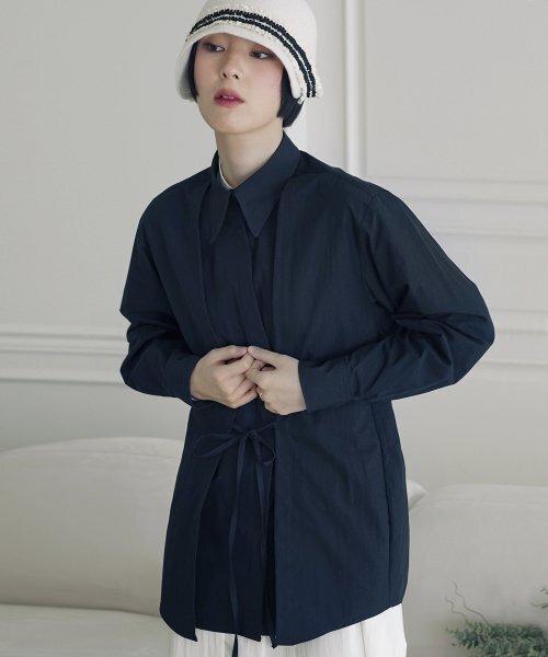 RUBATI（ルバティ）の「Double Layered Shirt (NAVY)（シャツ/ブラウス・レディース・その他・FREE）」の4枚目の写真