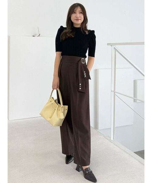 MERCURYDUO(マーキュリーデュオ)の「【セットアップ着用可】サイドベルトストレートパンツ(その他パンツ・レディース・アイボリー/ブラウン・MEDIUM/SMALL)」の8枚目の写真