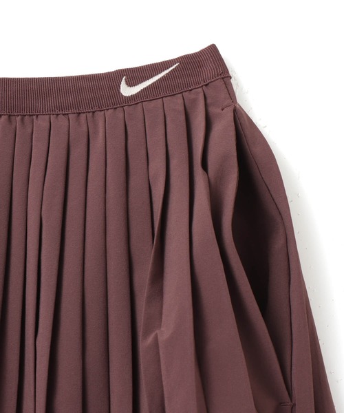 NIKE(ナイキ)の「NIKE AS W NSW PLEATED SKIRT / ナイキ ウィメンズ NSW プリーテッド スカート 【SP】(スカート・レディース・ブラウン/ブラック・S/M/L)」の4枚目の写真