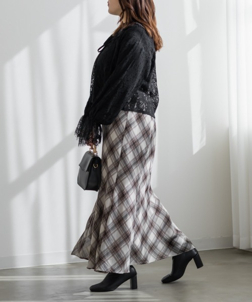 CLETTE(クレット)の「CLETTEオリジナルリボンタイスカラップレースブラウス(シャツ/ブラウス・レディース・ブラック/ホワイト・4L/3L/LL)」の9枚目の写真