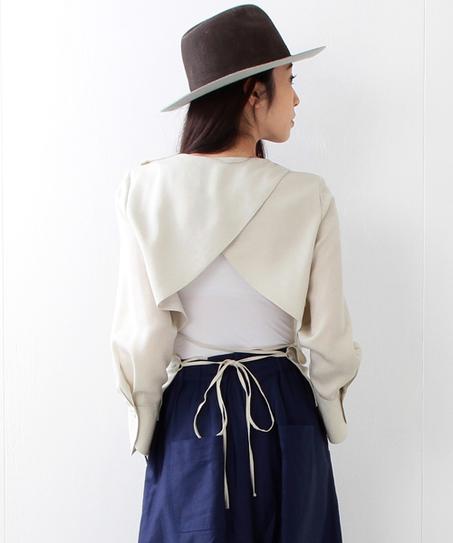 Ray BEAMS（レイビームス）の「RBS / オープン バックレースアップ（シャツ/ブラウス・レディース・ライトグレー/ネイビー・0/1）」の6枚目の写真