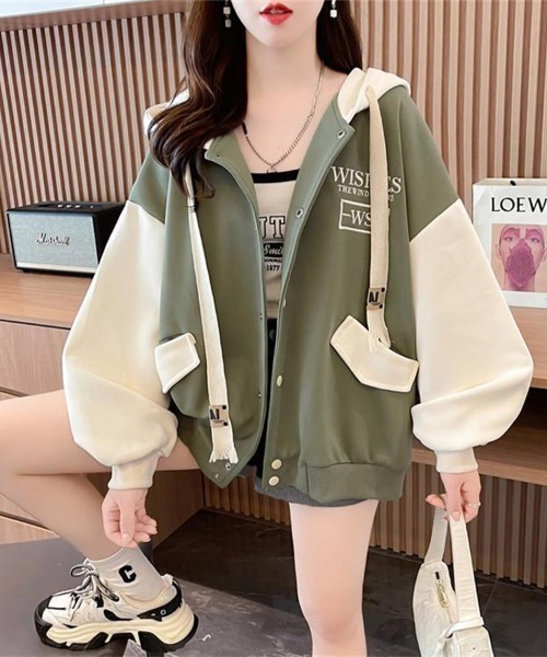 Flugge(フラッジー)の「ドロップショルダーロゴパーカー(その他アウター・レディース・アイボリー/グリーン・LARGE/MEDIUM)」の12枚目の写真
