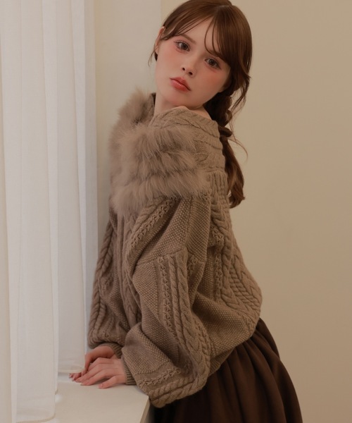 M DOLLY(エムドリー)の「fox fur melia loose knit tops/フォックスファーメリアルーズニットトップス(ニット/セーター・レディース・ホワイト/ブラウン/ブルー・FREE)」の11枚目の写真