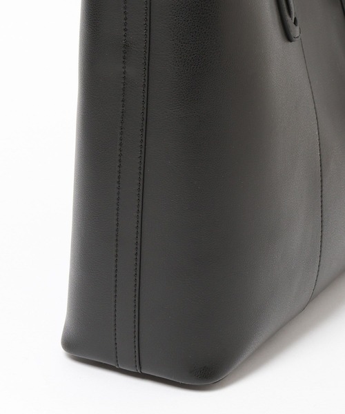 Andemiu(アンデミュウ)の「PCケース付きキリカエトートバッグ639537(トートバッグ・レディース・ブラック/ネイビー/アイボリー・FREE)」の17枚目の写真