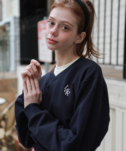 LOSSYROW(ロッシロー)の「L&R Logo V neck sweatshirt Navy(スウェット・レディース・その他・FREE)」の2枚目の写真