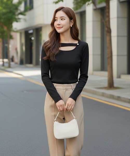 Pt18kg(プラチナイチハチキログラム)の「アシメカットアウト スリムトップス(Tシャツ/カットソー・レディース・ブラック/ブラウン/オレンジ/ホワイト・FREE)」の6枚目の写真