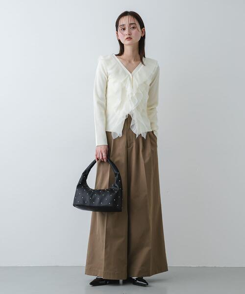 SENSE OF PLACE by URBAN RESEARCH（センスオブプレイスバイアーバンリサーチ）の「スタッズラウンドバッグ（ハンドバッグ・レディース・ライトベージュ/ブラック・ONE）」の4枚目の写真