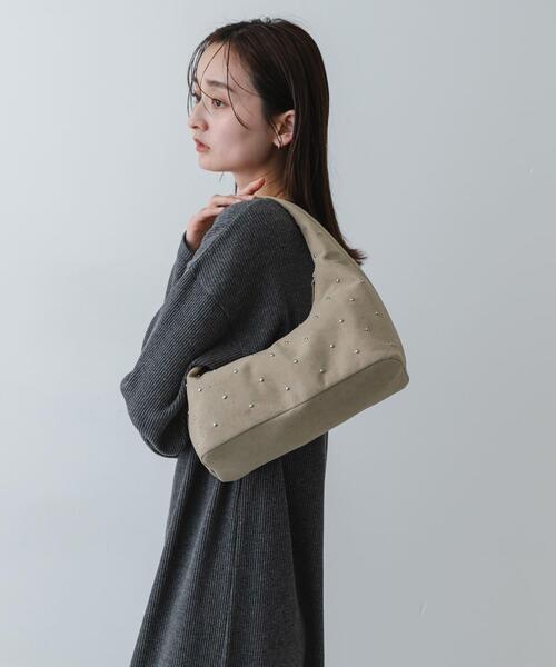 SENSE OF PLACE by URBAN RESEARCH（センスオブプレイスバイアーバンリサーチ）の「スタッズラウンドバッグ（ハンドバッグ・レディース・ライトベージュ/ブラック・ONE）」の12枚目の写真