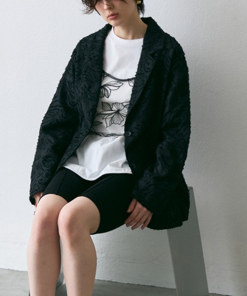 Trish(トリッシュ)の「ジャガード柄シングルジャケット(テーラードジャケット・レディース・ホワイト/ブラック・MEDIUM)」の5枚目の写真