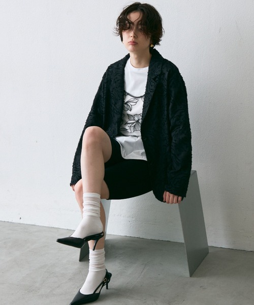 Trish(トリッシュ)の「ジャガード柄シングルジャケット(テーラードジャケット・レディース・ホワイト/ブラック・MEDIUM)」の6枚目の写真
