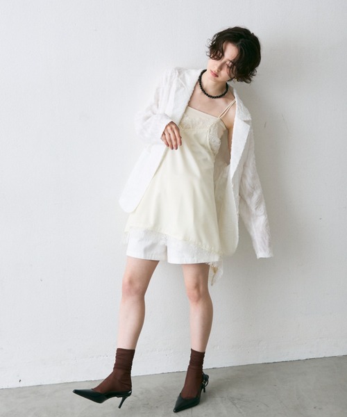Trish(トリッシュ)の「ジャガード柄シングルジャケット(テーラードジャケット・レディース・ホワイト/ブラック・MEDIUM)」の12枚目の写真