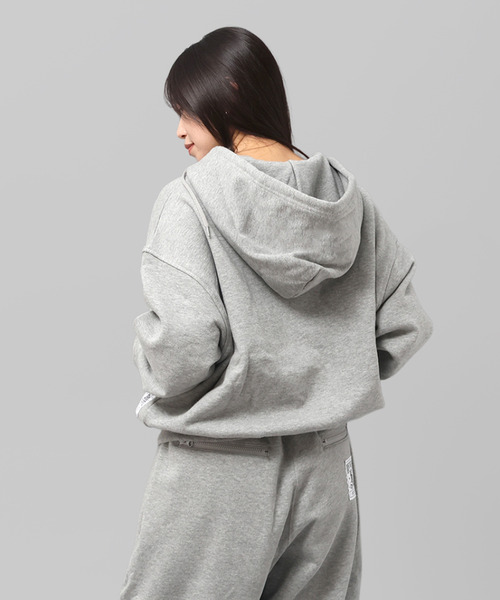 MFC STORE（エムエフシーストア）の「MFC STORE ORIGINAL SMALL MS LOGO ZIP HOODIE（パーカー・メンズ・ブラック/グレー・S/M/L/XL/XXL）」の19枚目の写真
