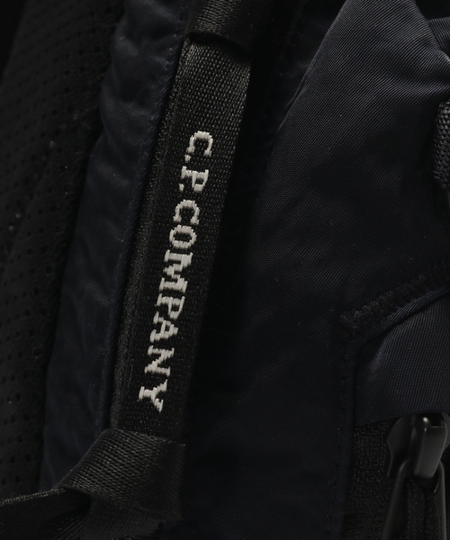 C.P.Company / シーピーカンパニー NYLON B CROSSBODY BACKPACK