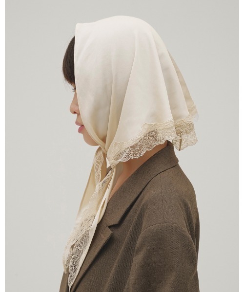 TODAYFUL（トゥデイフル）の「Satin Lace Scarf（バンダナ/スカーフ・レディース・ミント/ブラック/アイボリー・FREE）」の16枚目の写真