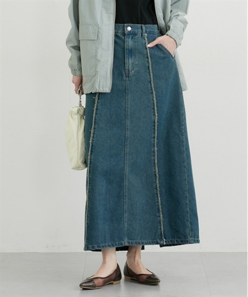 nissen（ニッセン）の「デニム切替フリンジロングスカート（デニムスカート・レディース・ブラック/ブルー・M/L）」の2枚目の写真
