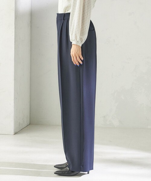 SHIPS(シップス)の「〈接触冷感 / UVカット〉Refinel セミ ワイド パンツ(セレモニー対応可)(その他パンツ・レディース・ベージュ系/アイボリー/ネイビー・40/38/36/34)」の15枚目の写真