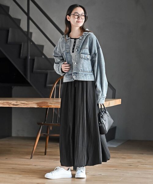 rps（アールピーエス）の「ショート丈フードＧジャン（デニムジャケット・レディース・ブルー/ブラック・フリー）」の11枚目の写真