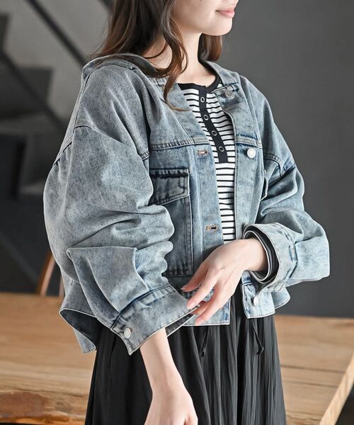 rps（アールピーエス）の「ショート丈フードＧジャン（デニムジャケット・レディース・ブルー/ブラック・フリー）」の17枚目の写真