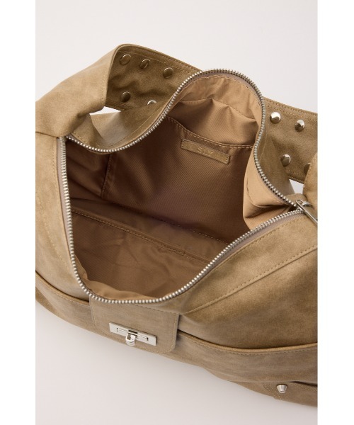 SLY（スライ）の「STUDS HORIZONTAL BAG スタッズホリゾンタルバッグ（ショルダーバッグ・レディース・ブルー系その他/ブラック/ベージュ・FREE）」の11枚目の写真