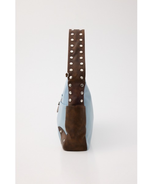 SLY（スライ）の「STUDS HORIZONTAL BAG スタッズホリゾンタルバッグ（ショルダーバッグ・レディース・ブルー系その他/ブラック/ベージュ・FREE）」の14枚目の写真