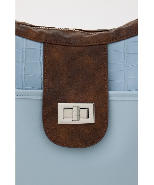 SLY（スライ）の「STUDS HORIZONTAL BAG スタッズホリゾンタルバッグ（ショルダーバッグ・レディース・ブルー系その他/ブラック/ベージュ・FREE）」の17枚目の写真