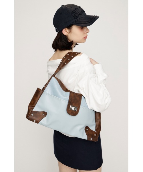 SLY（スライ）の「STUDS HORIZONTAL BAG スタッズホリゾンタルバッグ（ショルダーバッグ・レディース・ブルー系その他/ブラック/ベージュ・FREE）」の21枚目の写真