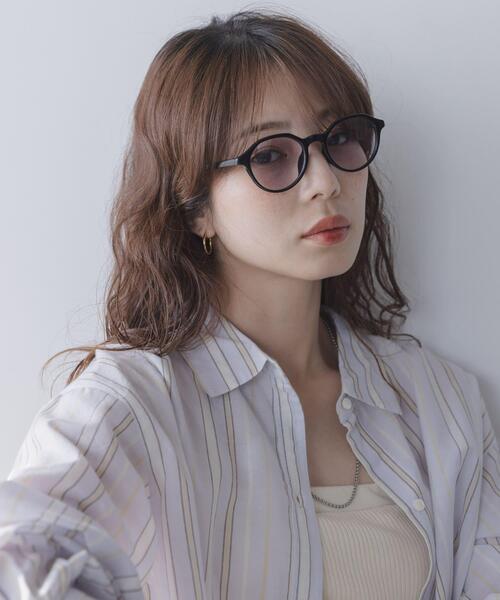 Swayme（スウェイミー）の「Swayme　調光レンズサングラス（サングラス・レディース・ブラック/ブラウン・ONE）」の4枚目の写真