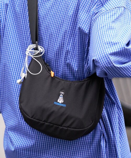 CIAOPANIC TYPY(チャオパニックティピー)の「【ユニセックス】シュナウザー/犬刺繍ロゴミニショルダーバッグ(ショルダーバッグ・レディース・ブラック・ONE SIZE)」の16枚目の写真