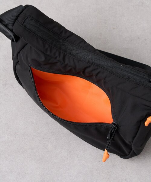 CIAOPANIC TYPY(チャオパニックティピー)の「【ユニセックス】シュナウザー/犬刺繍ロゴミニショルダーバッグ(ショルダーバッグ・レディース・ブラック・ONE SIZE)」の3枚目の写真