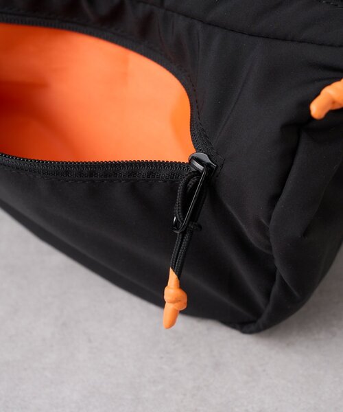 CIAOPANIC TYPY(チャオパニックティピー)の「【ユニセックス】シュナウザー/犬刺繍ロゴミニショルダーバッグ(ショルダーバッグ・レディース・ブラック・ONE SIZE)」の4枚目の写真