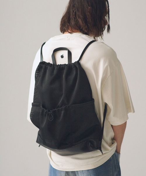 ADAM PATEK(アダムパテック)の「mko13447-Leather trimmed mesh drawstring bag ナップサック(AP2619011)(バックパック/リュック・メンズ・ブラック・FREE)」の3枚目の写真