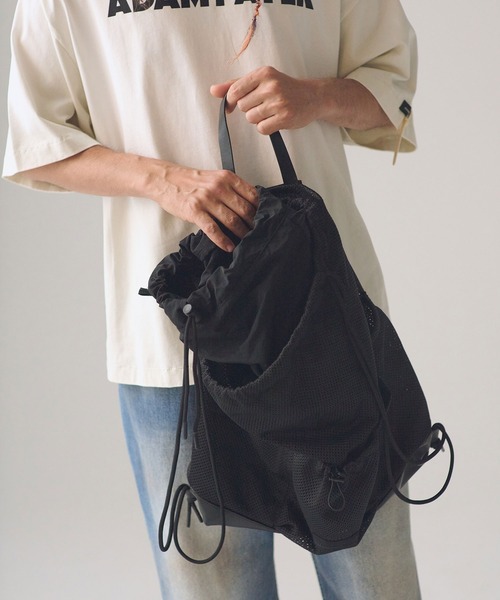 ADAM PATEK(アダムパテック)の「mko13447-Leather trimmed mesh drawstring bag ナップサック(AP2619011)(バックパック/リュック・メンズ・ブラック・FREE)」の6枚目の写真