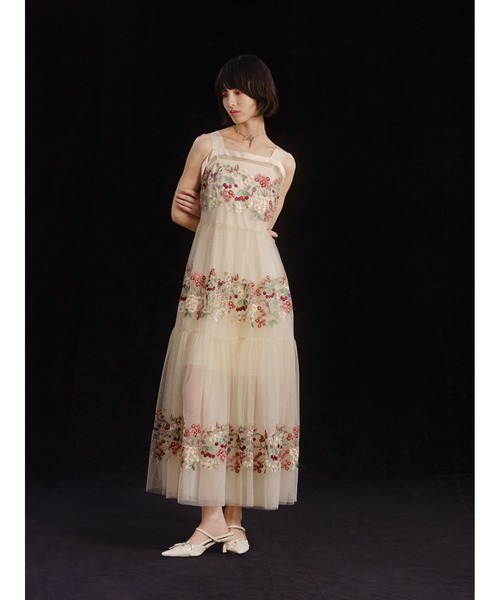 LILY BROWN（リリーブラウン）の「【LILY BROWN×KEITA MARUYAMA】エンブロイダリーチュールドレス（ドレス・レディース・ネイビー/クリーム・F）」の2枚目の写真