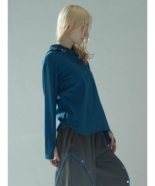 :ETHROF（イーサオブ）の「PIERCE HOODIE（Tシャツ/カットソー・レディース・ブルー/オフホワイト/ブラック・MEDIUM）」の8枚目の写真