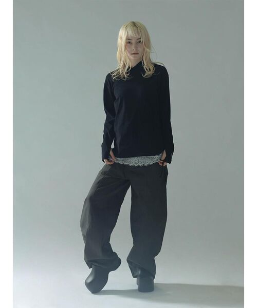 :ETHROF（イーサオブ）の「PIERCE HOODIE（Tシャツ/カットソー・レディース・ブルー/オフホワイト/ブラック・MEDIUM）」の14枚目の写真