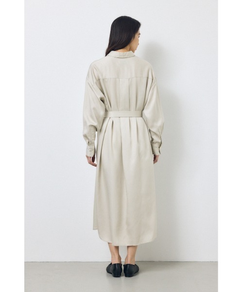 AZUL by moussy(アズールバイマウジー)の「セルロースロングシャツワンピース(シャツワンピース・レディース・ネイビー/グレイッシュベージュ・SMALL/MEDIUM)」の5枚目の写真