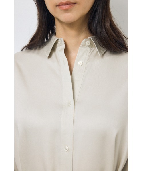 AZUL by moussy(アズールバイマウジー)の「セルロースロングシャツワンピース(シャツワンピース・レディース・ネイビー/グレイッシュベージュ・SMALL/MEDIUM)」の6枚目の写真