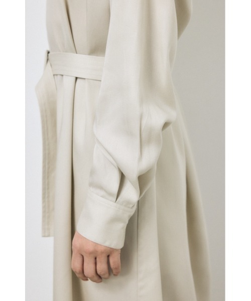 AZUL by moussy(アズールバイマウジー)の「セルロースロングシャツワンピース(シャツワンピース・レディース・ネイビー/グレイッシュベージュ・SMALL/MEDIUM)」の9枚目の写真