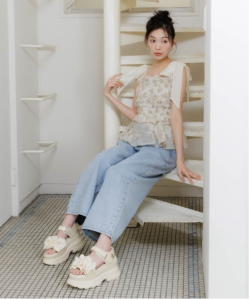 RANDA(ランダ)の「ボリュームフリルスポーツサンダル(サンダル・レディース・ブラック/アイボリー/ピンク・M/S/L/LL)」の5枚目の写真